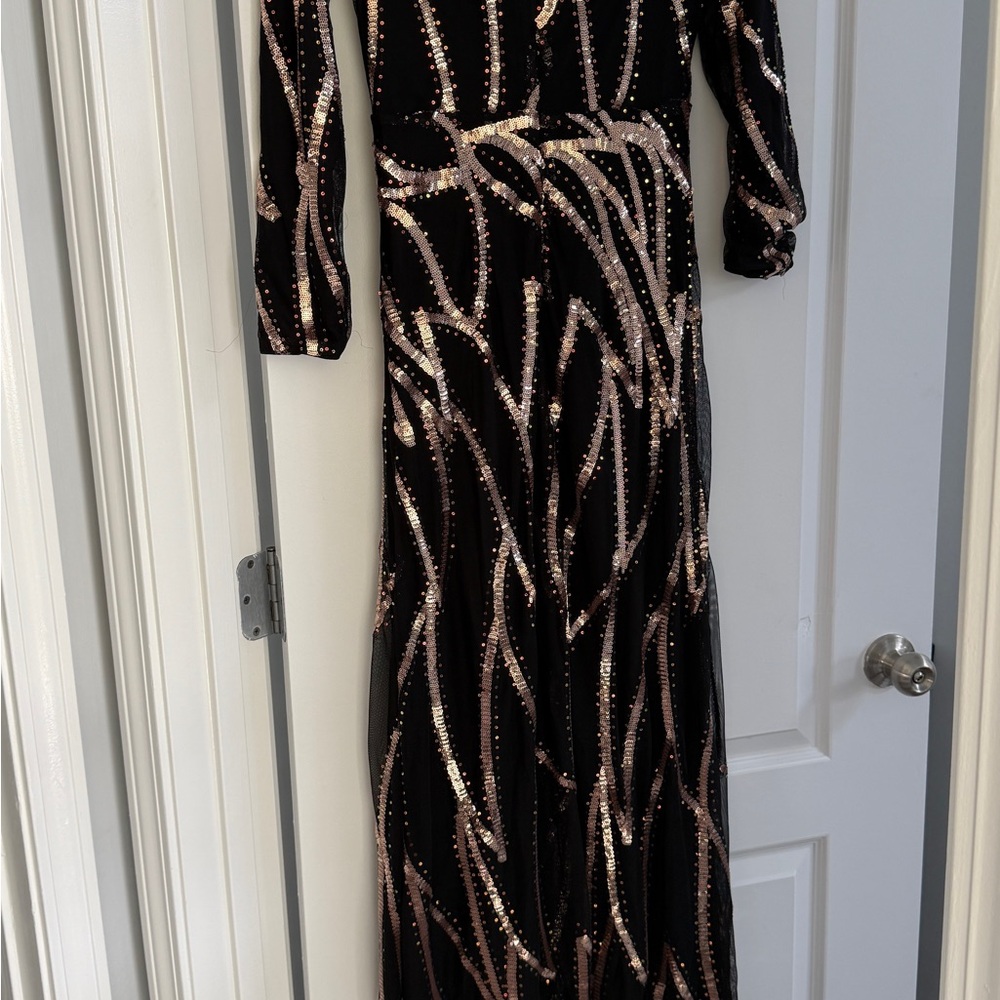 Elegant Black and Gold Sequin Dress